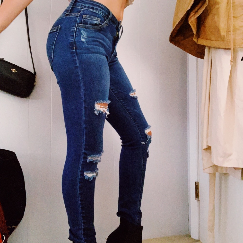 Dark blue ripped skinny jeans